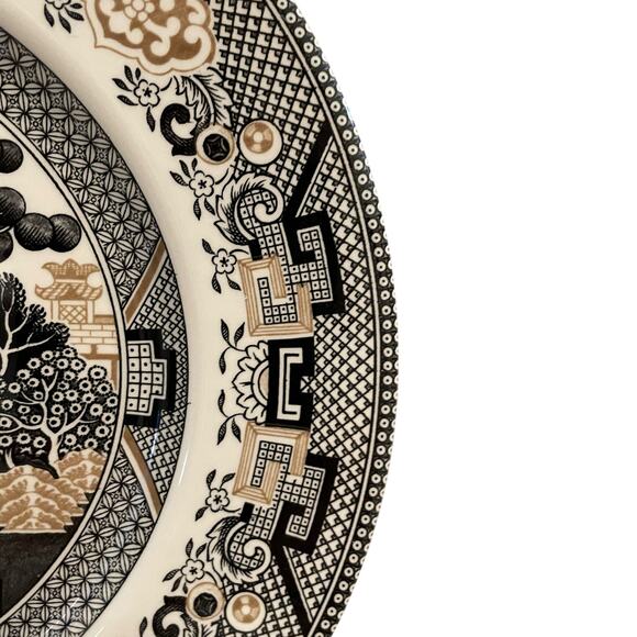 Royal Stafford Black Gold Asian Garden Willow Pagoda Dinner Plates Set of 4 New - Picture 6 of 16